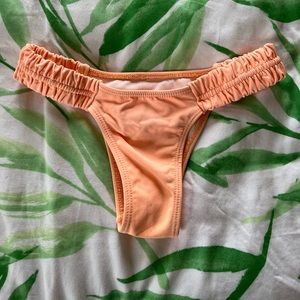 Cheeky bikini bottoms